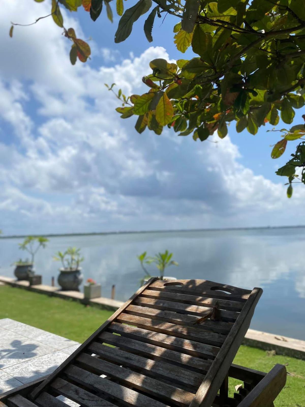 Lagoon Bay Resort Negombo Exterior photo